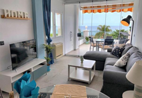 Lovely modern Apartment front line, Nerja